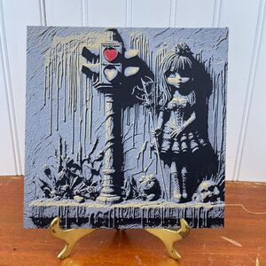 Scary Girl Wall Art, Creepy Girl Art, Creepy Girl Red Heart